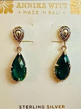 NWT Annika Witt Sterling Silver 925 Green Teardrop Dangle Earrings 1” L